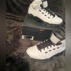 Motorsport 2022 - with box! Worn once.